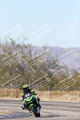 media/Dec-01-2025-Moto Forza (Mon) [[2daa91e15f]]/3-Beginner Group/Session 3 (Turn 3)/